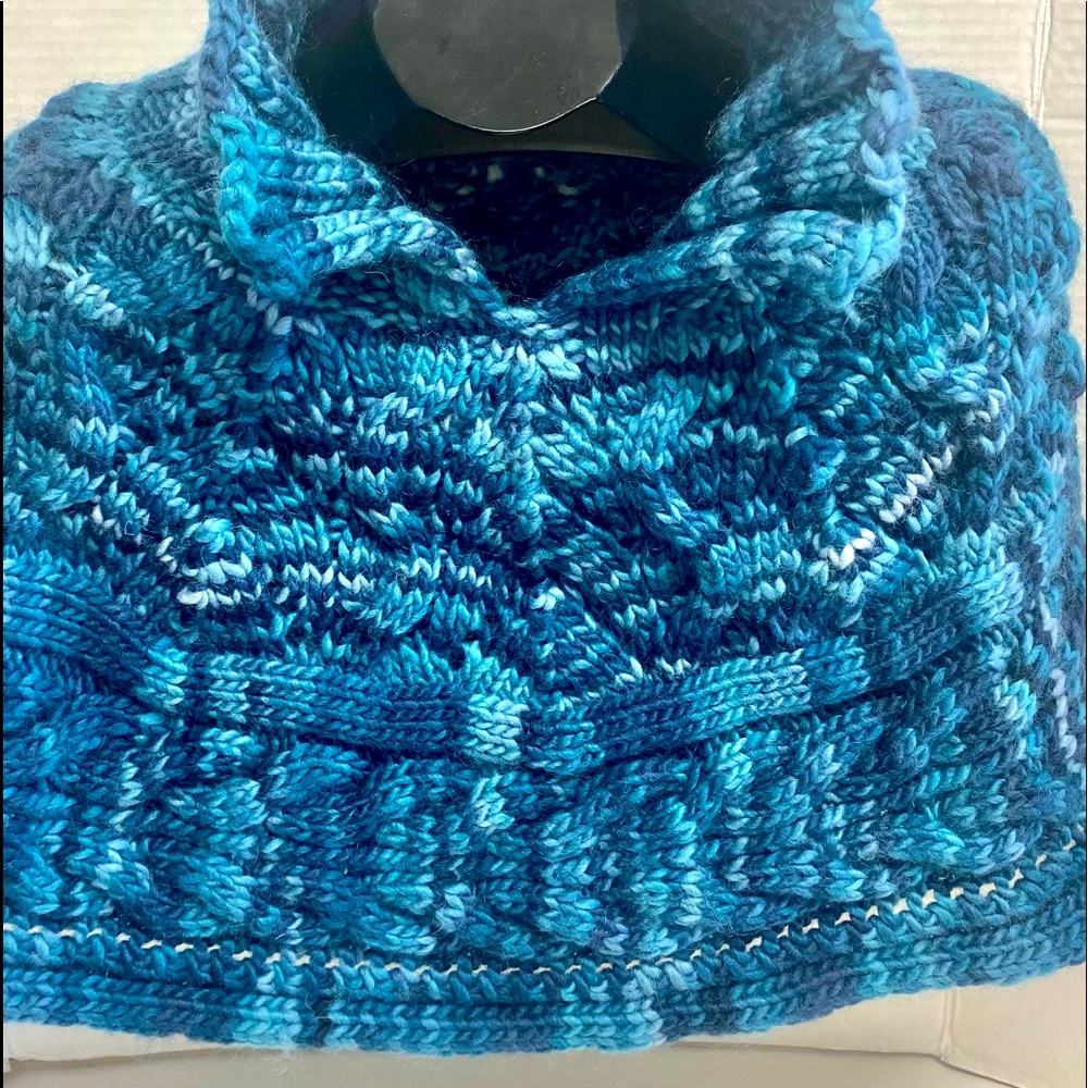 Hand Knit CAPELET 100% Wool